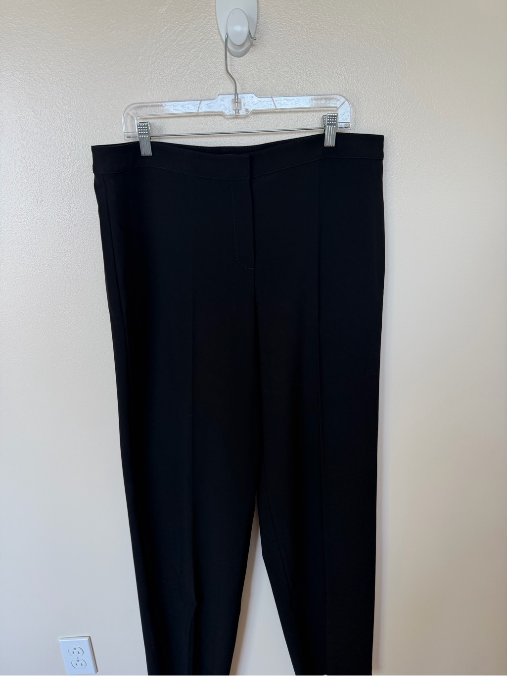 St John Caviar Diana Fit Crepe Dress Pant In Black